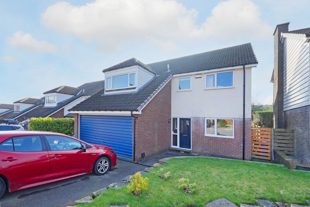 Property photo 1 of 33 Front External