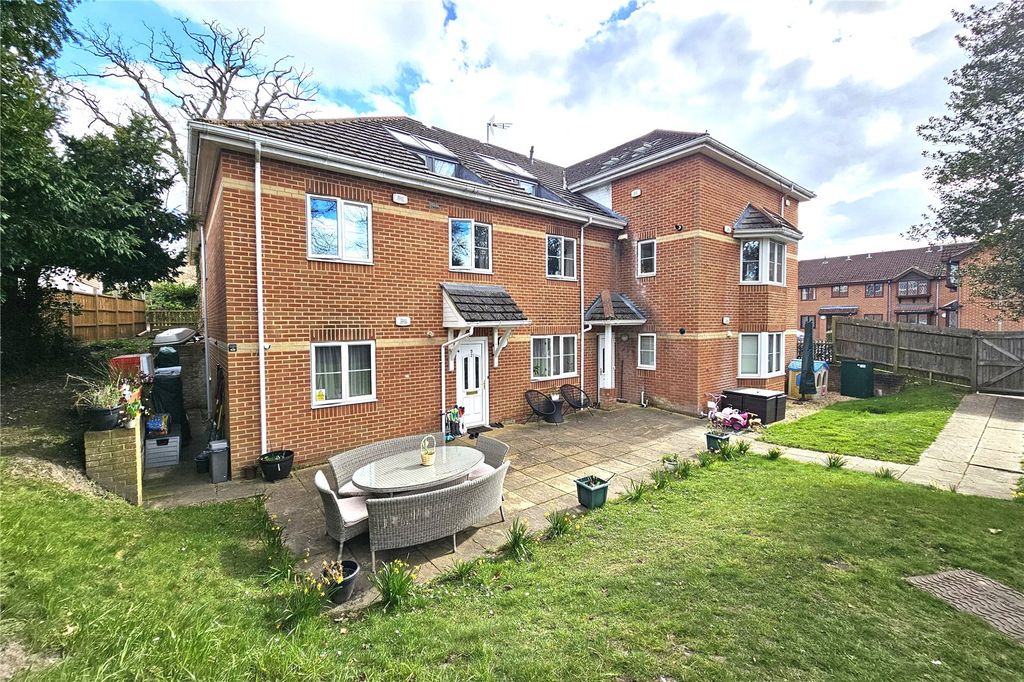 Property photo 1 of 10 Picture No. 06