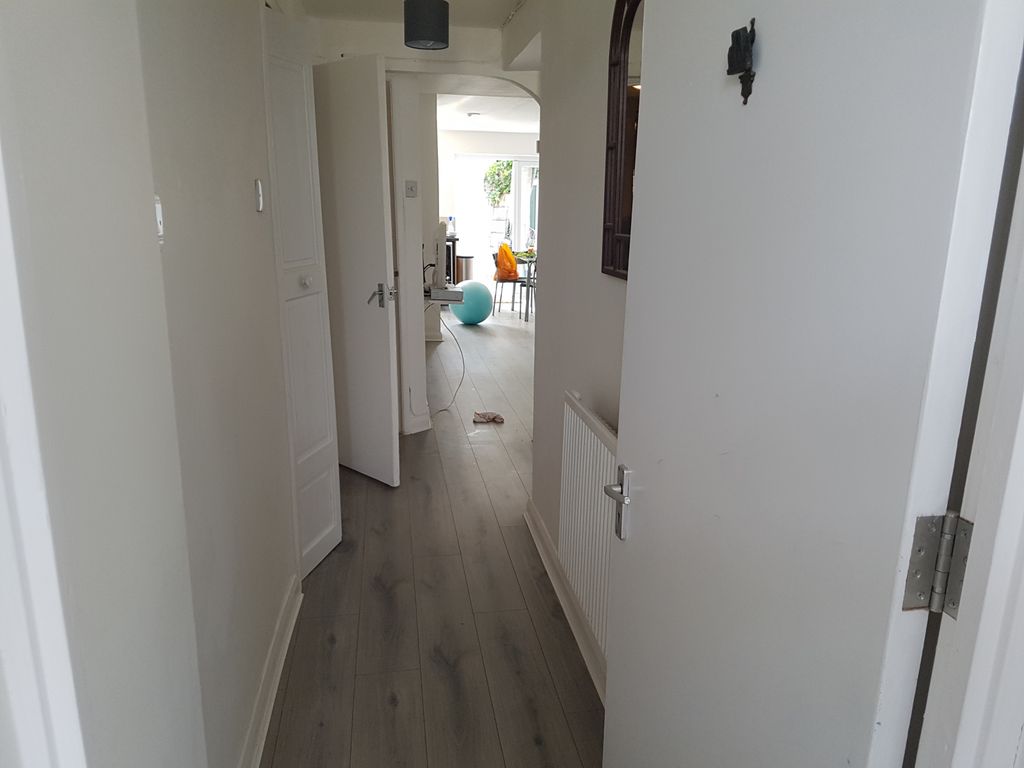 Property photo 2 of 11 Gallery