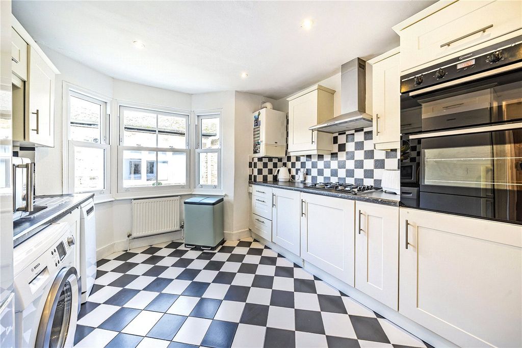 Property photo 2 of 6 Picture No. 07