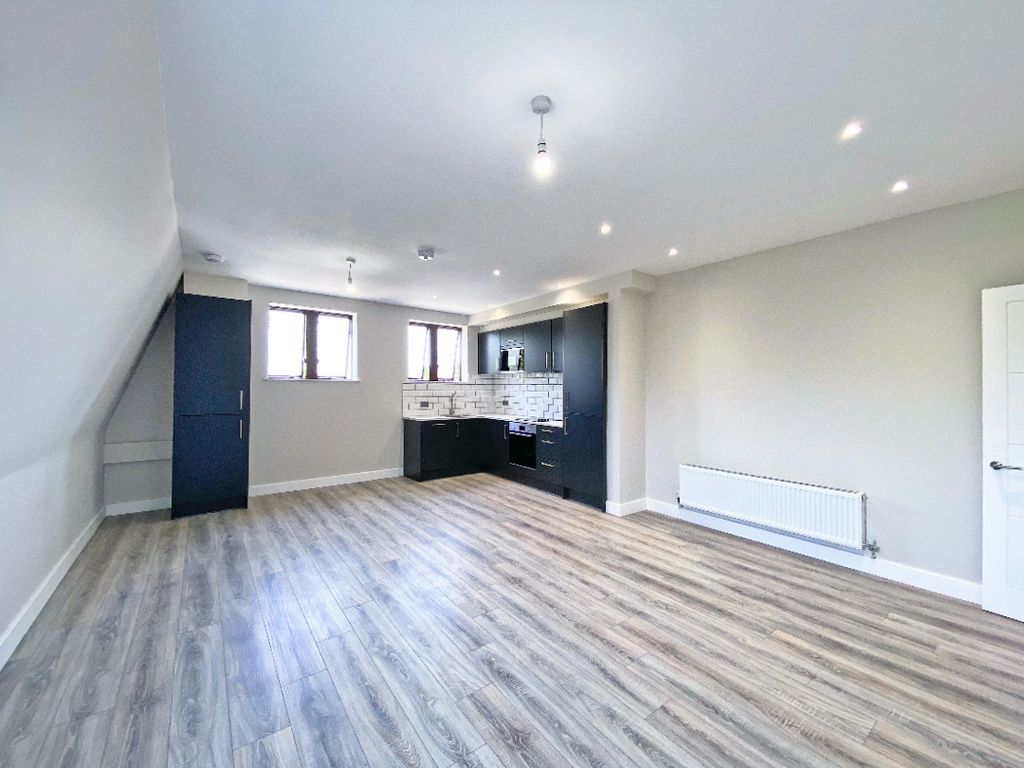 Property photo 2 of 8 2