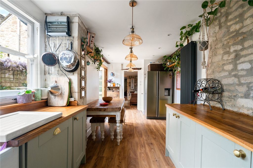 Property photo 2 of 26 Kitchen