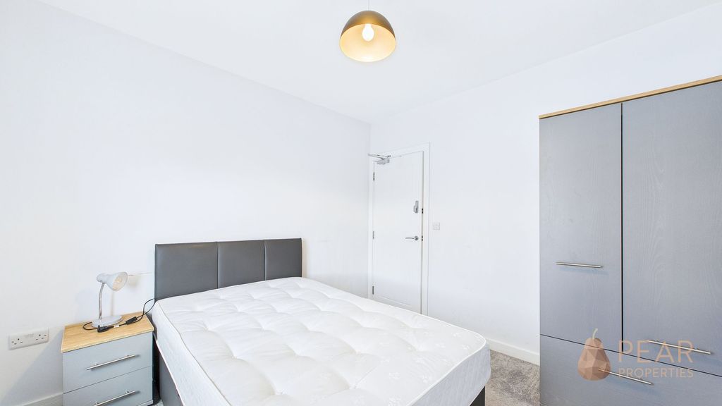 Property photo 1 of 4