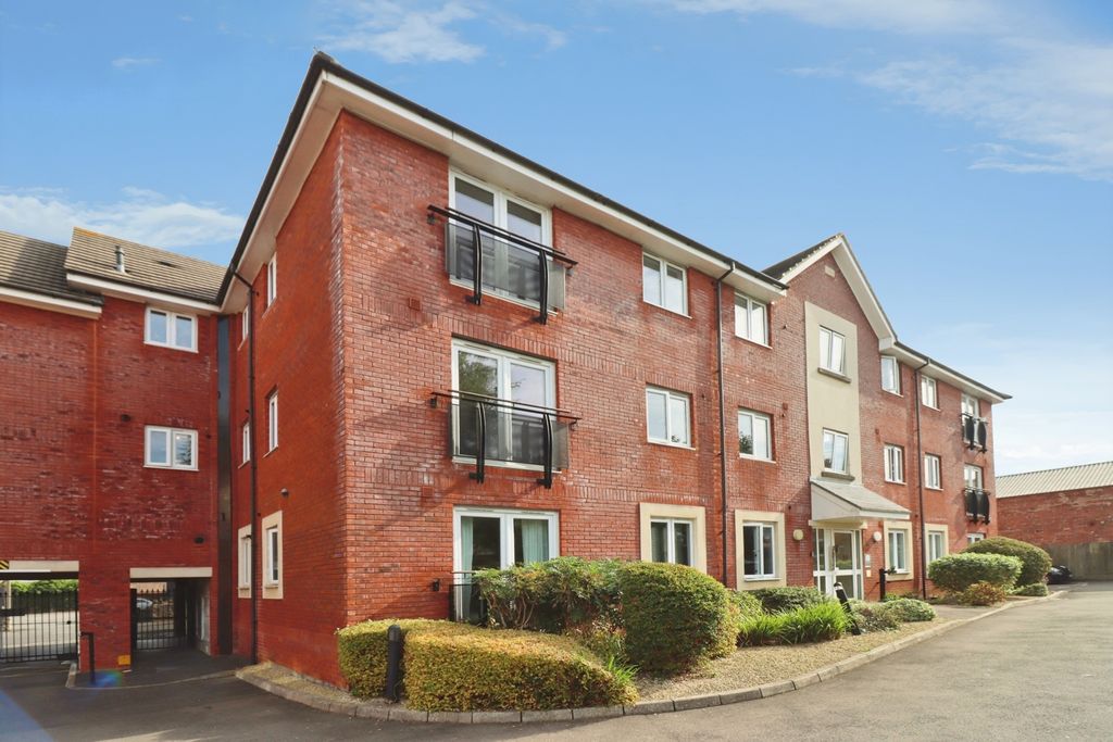 Property photo 1 of 17 Pbox-Img.Jpg