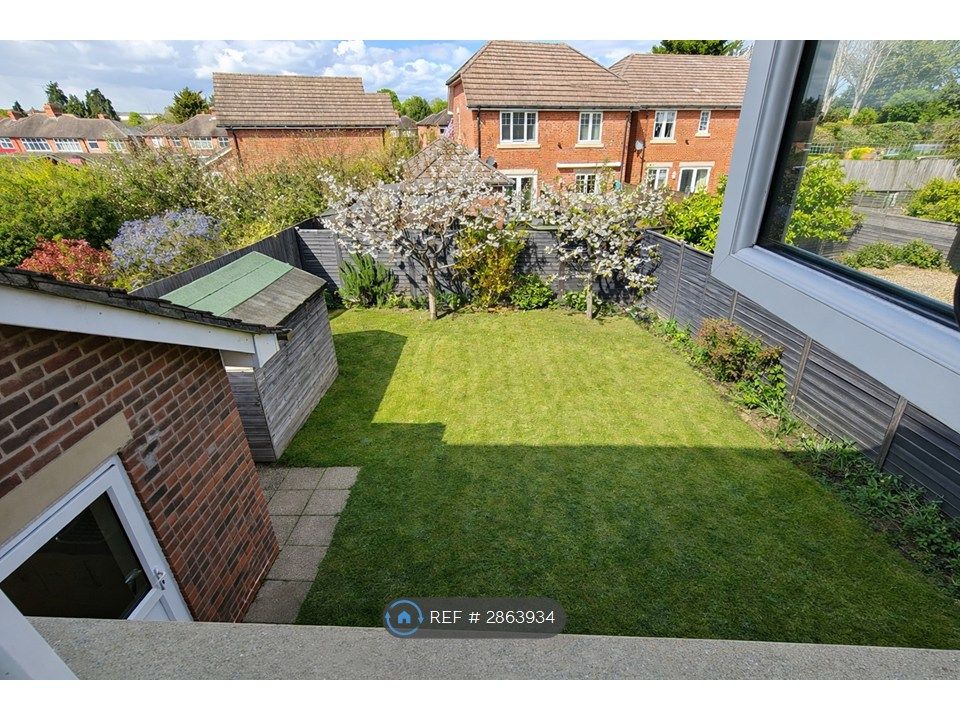 Property photo 3 of 12 Garden