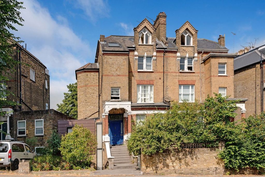 Property photo 1 of 7