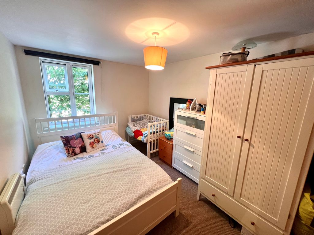 Property photo 3 of 6