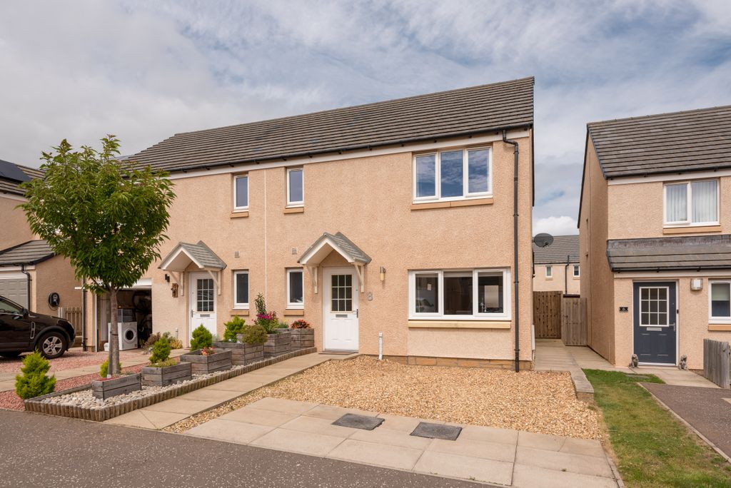 Property photo 1 of 18 Primary Property Image