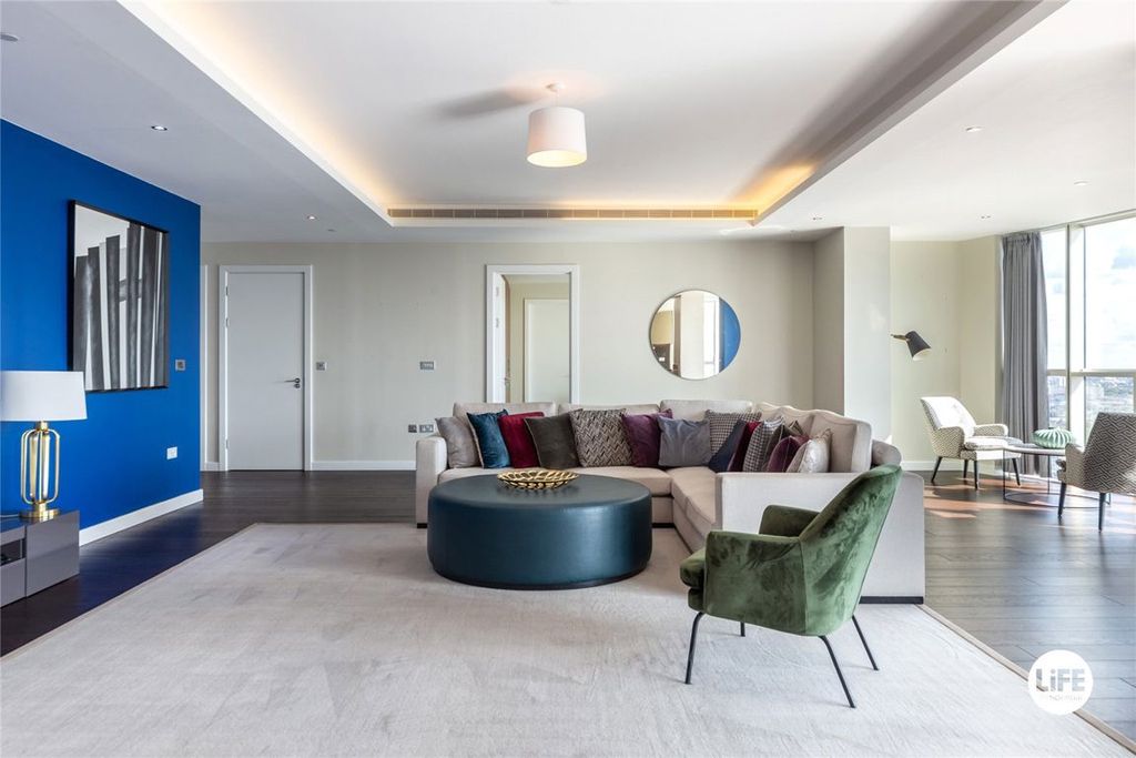 Property photo 1 of 25