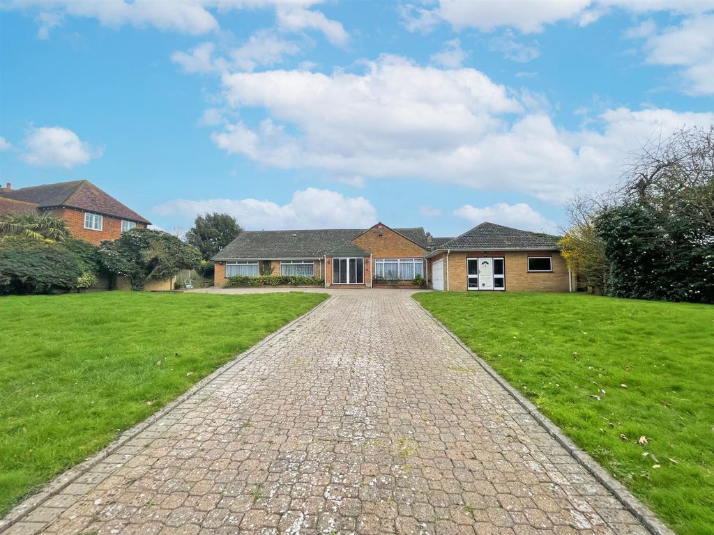 Property photo 1 of 62 67 Tothill Street.Jpg