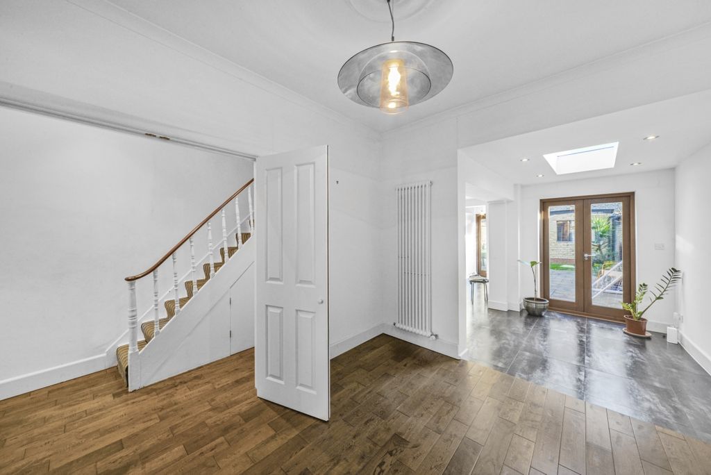 Property photo 3 of 16 Dsc_9243_High