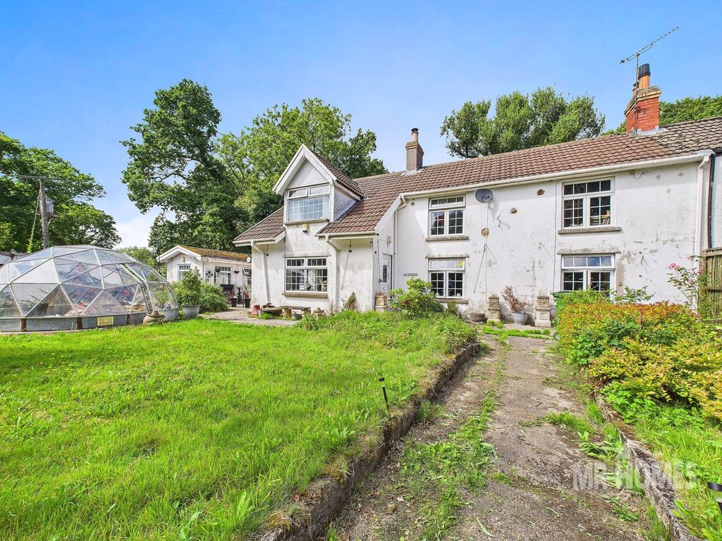 Property photo 1 of 50