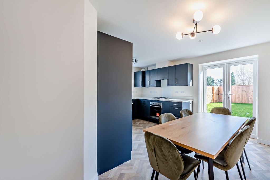 Additional image 11 of 3 bed detached house for saleGarden City CH5