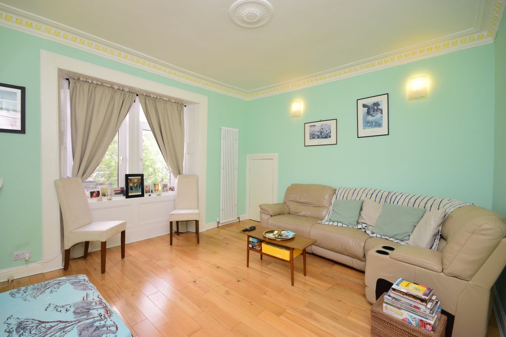 Property photo 2 of 31