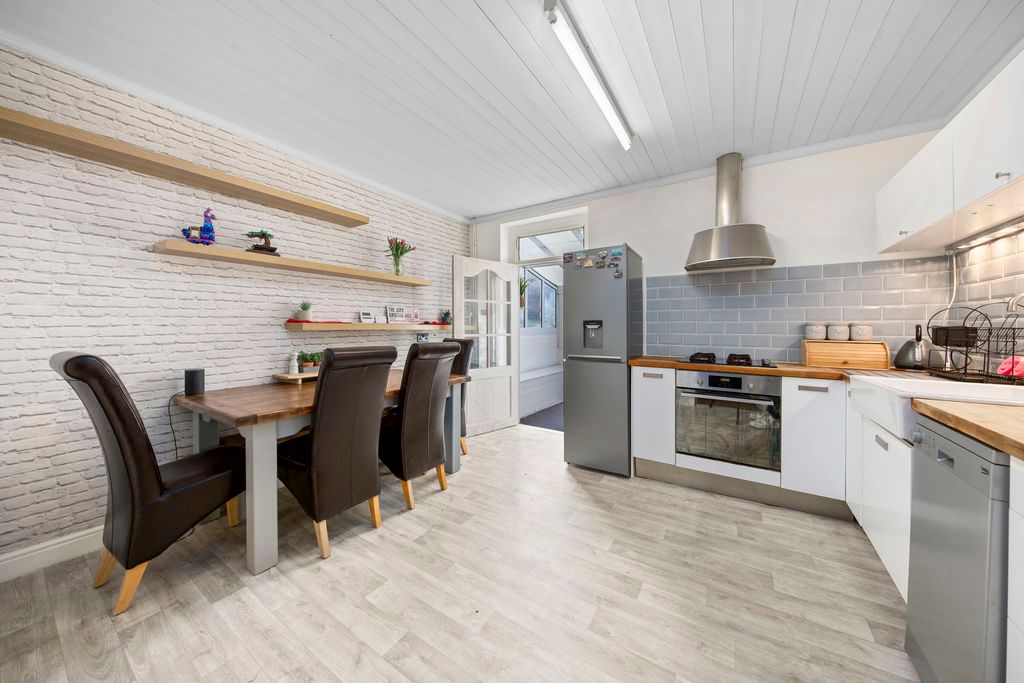 Property photo 3 of 22 Kitchen Diner