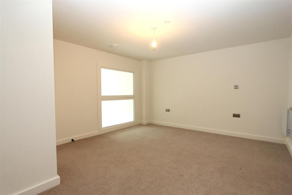 Property photo 3 of 4 Gallery
