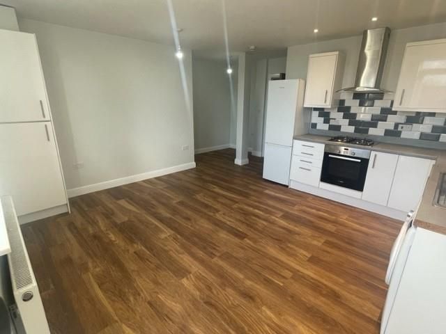 Property photo 3 of 9 Ywkhjfjsd0Qefmb-7Osvww.Jpg