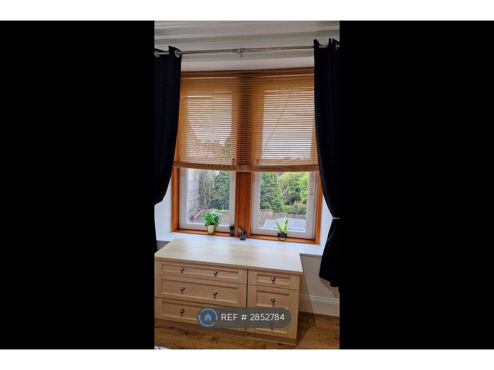 Property photo 2 of 7 South Facing Sunny Aspect