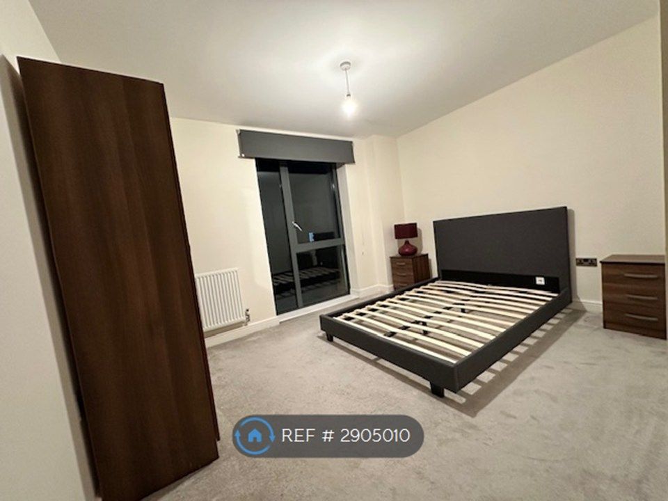 Property photo 3 of 6 Bedroom