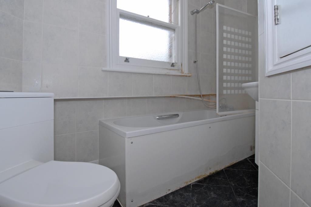 Property photo 3 of 8 Bathroom