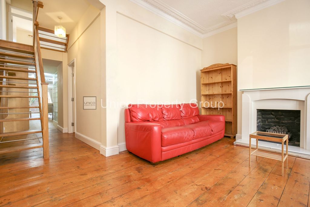 Property photo 3 of 20