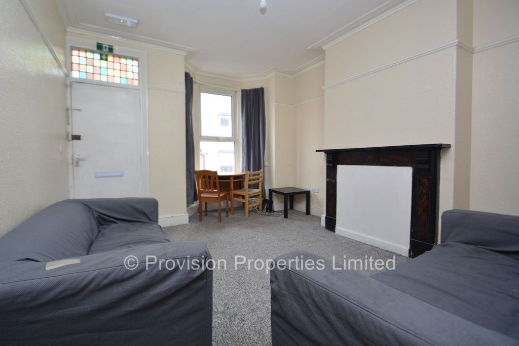 Property photo 1 of 10 Photo