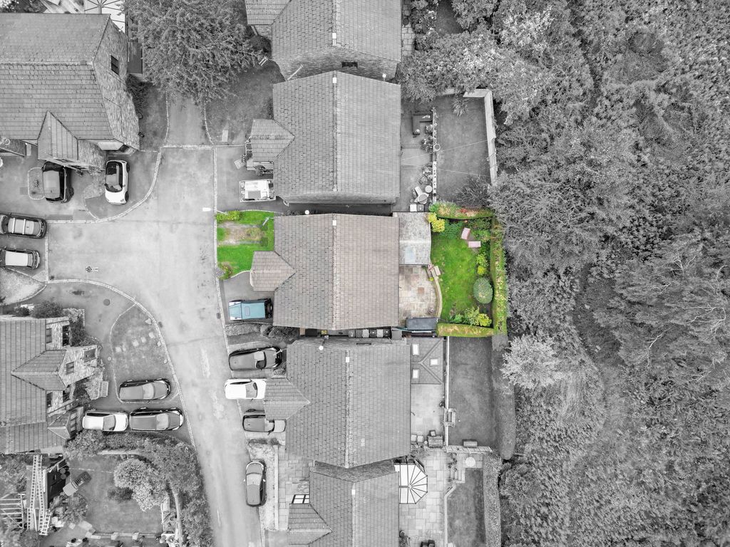 Property photo 2 of 26