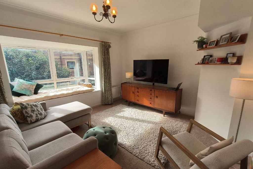 Property photo 3 of 17