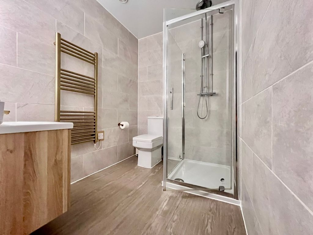 Property photo 3 of 16 Picture No. 13