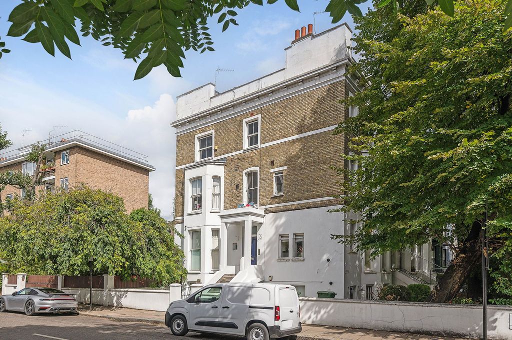 Property photo 2 of 18