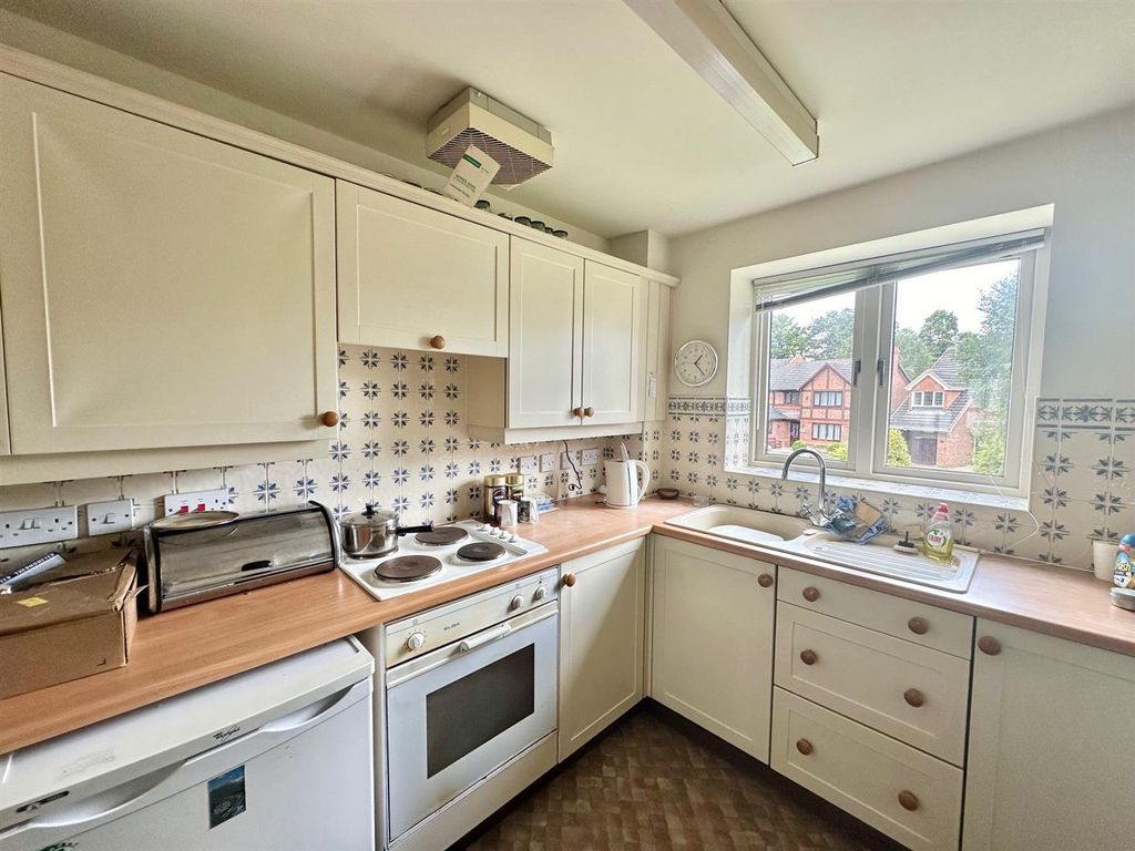 Property photo 3 of 26 19.Jpg