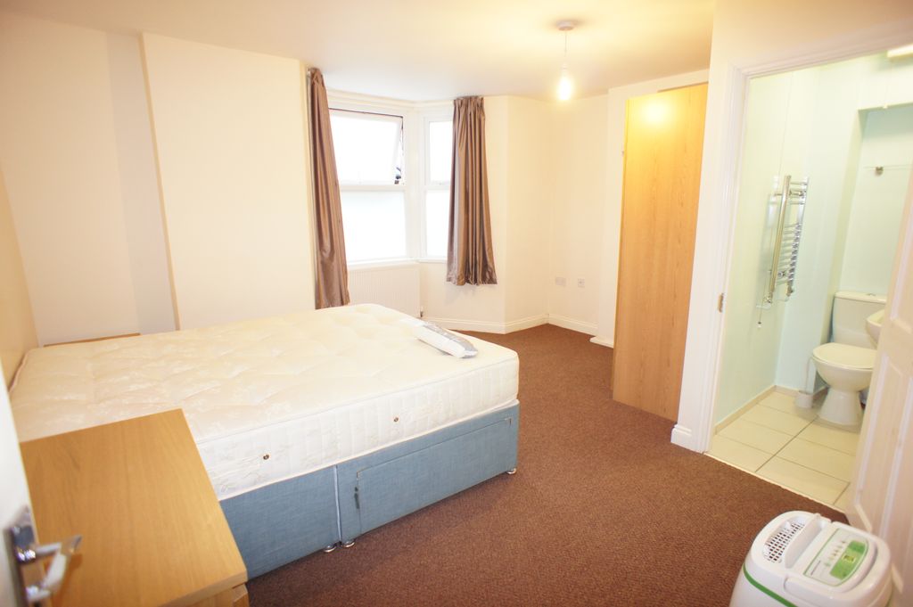 Property photo 3 of 18 Dsc09575