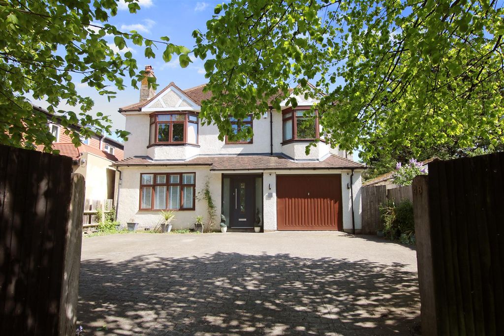 Property photo 1 of 19 Front 26Dp.Jpg