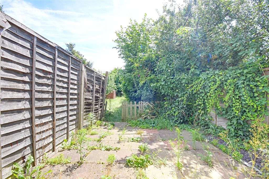 Property photo 2 of 25 Picture No. 13