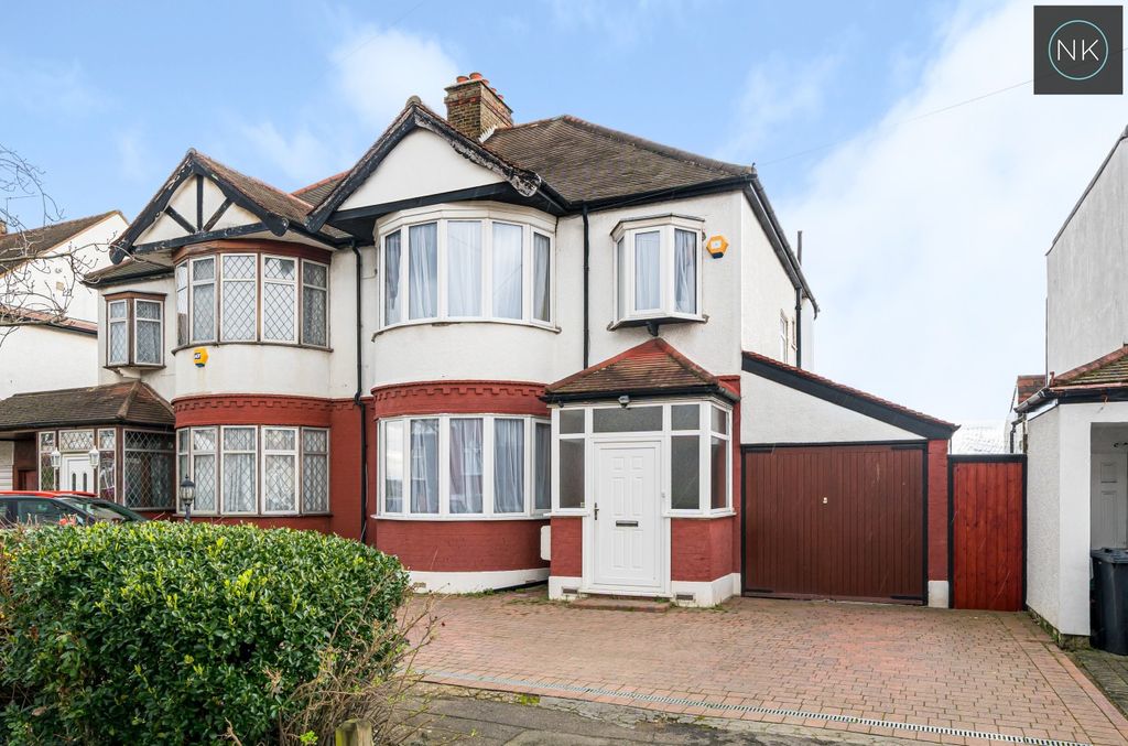 Property photo 1 of 31 4459640