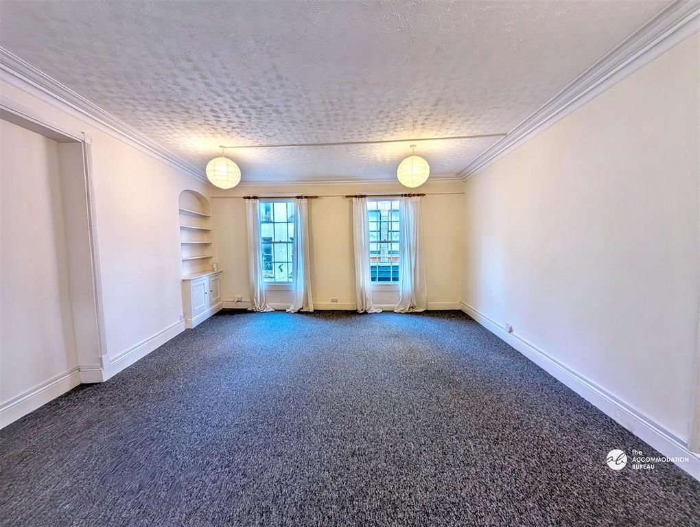 Property photo 3 of 14 Living Area