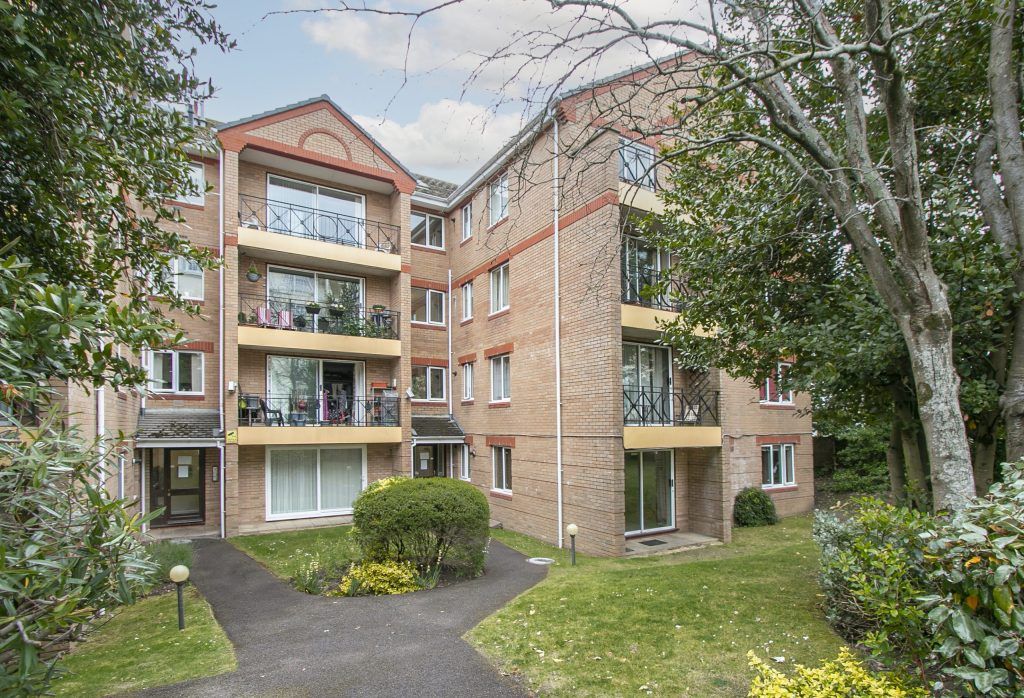 Property photo 1 of 9