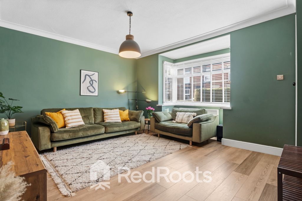 Property photo 2 of 15 4955591