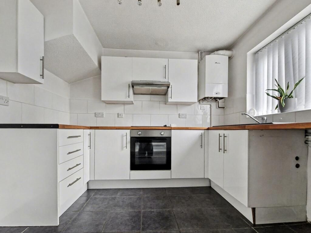 Property photo 2 of 5 Gallery