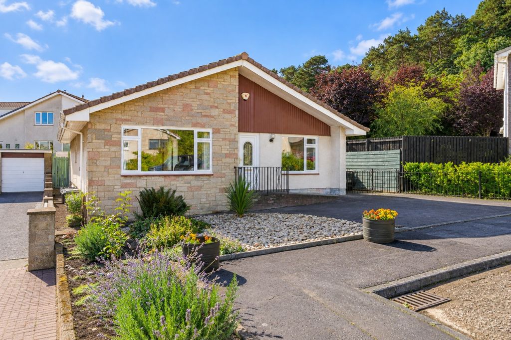 Property photo 1 of 29
