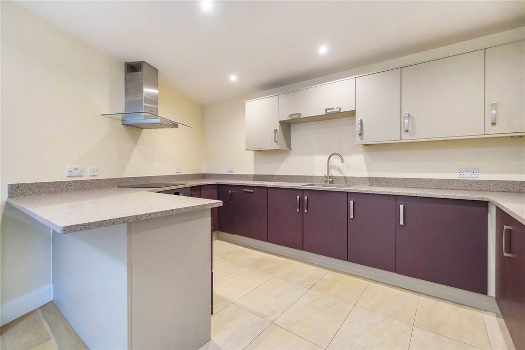 Property photo 2 of 10 Picture No. 04