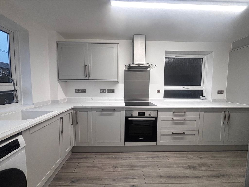 Property photo 3 of 20 Picture No. 51