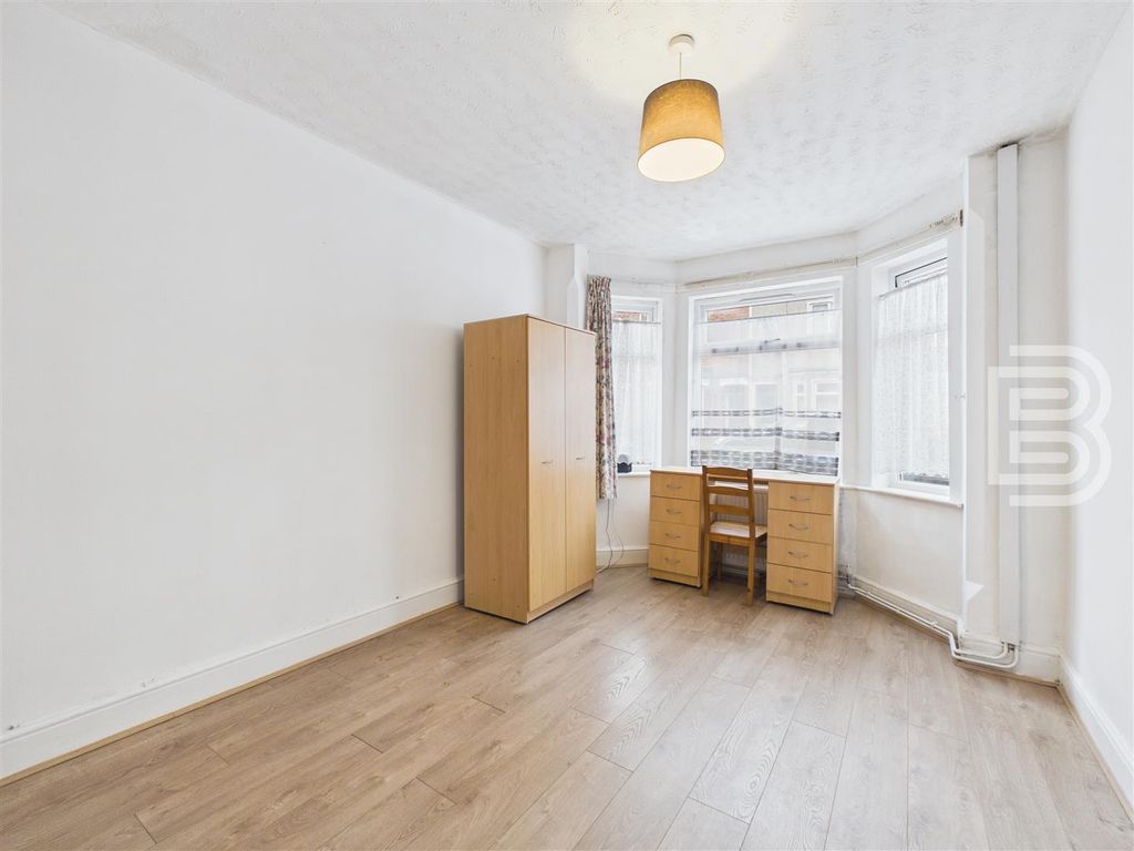 Property photo 2 of 14 Cam05587G0-Pr0163-Still007.Jpg