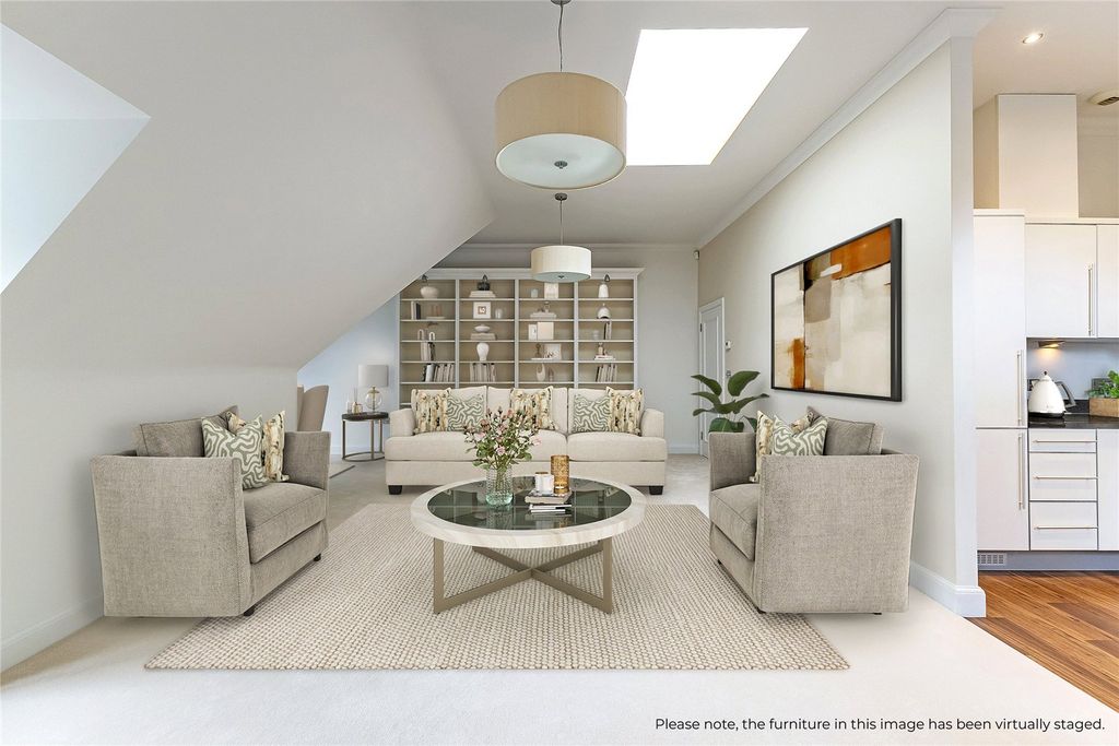 Property photo 3 of 12 Dining/Sitting Room