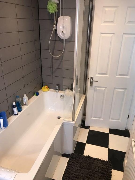 Property photo 2 of 7 61770886.Jpg