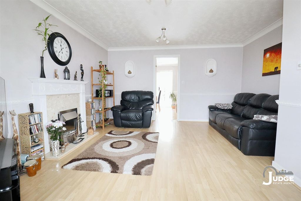 Property photo 2 of 38 Img_6835.Jpg