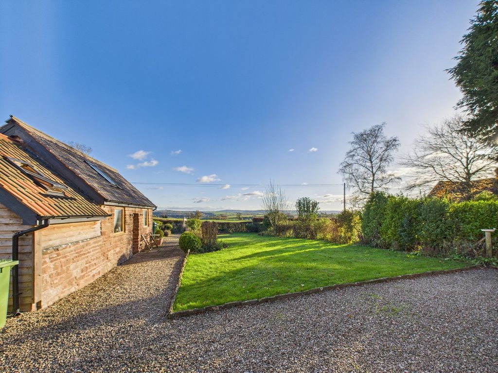 Property photo 2 of 35