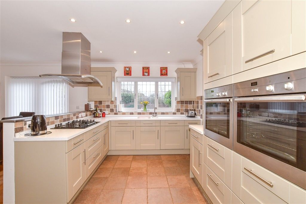 Property photo 2 of 14 Kitchen/ Diner