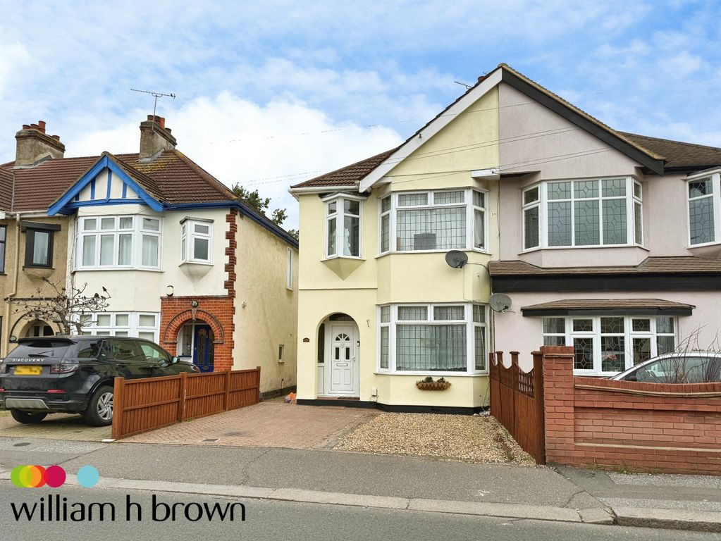 Property photo 2 of 18 Image