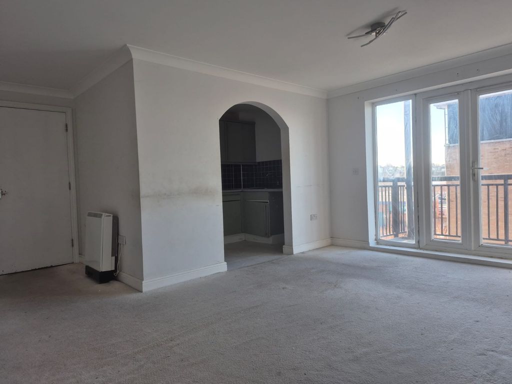 Property photo 3 of 9